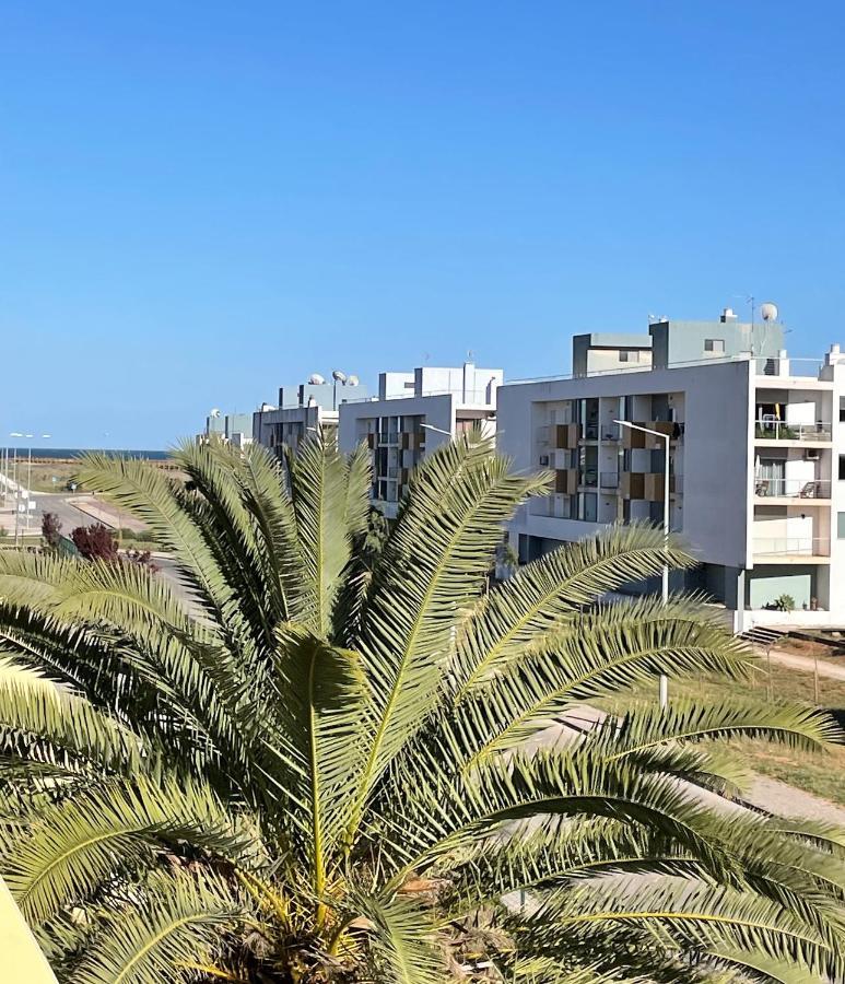 Sun & Sea, Meia Praia Lagos Kültér fotó